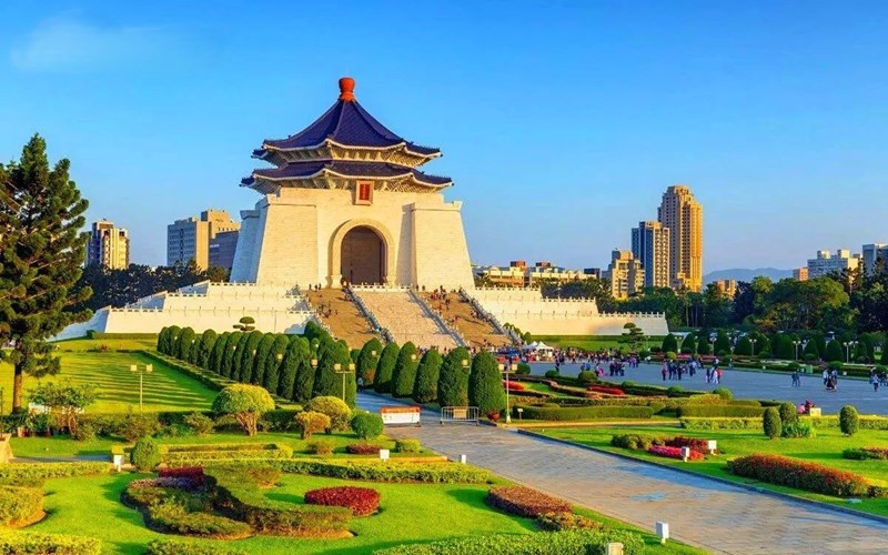 Tour du lịch tâm linh: Hà Nội - Tam Chúc - Tam Cốc - Bái Đính - Tràng An